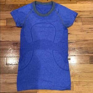 Purple lulu lemon T-shirt